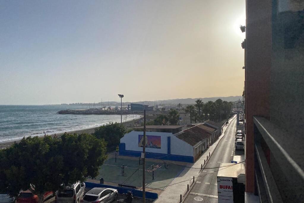 Apartment Maravilloso En Primera Linea De Playa Con Vistas Al Mar En 2 D Caleta De Velez